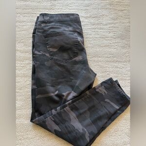 Democracy AB Technology Black Camouflage Pants